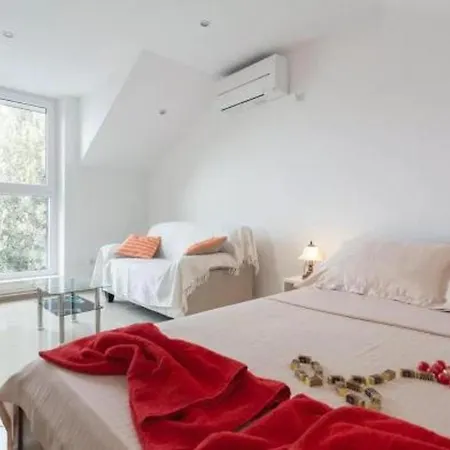 Lada - Studio With Terrace And Sea View * Zaton (Dubrovnik-Neretva)